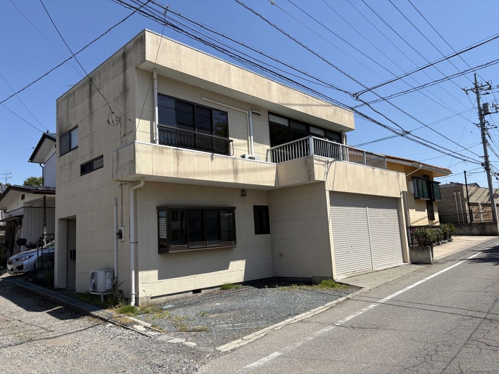 沼田市高橋場町 1,200万円