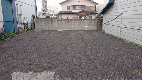 沼田市坊新田町 | 0.5万円 | 本多パーキングＡ